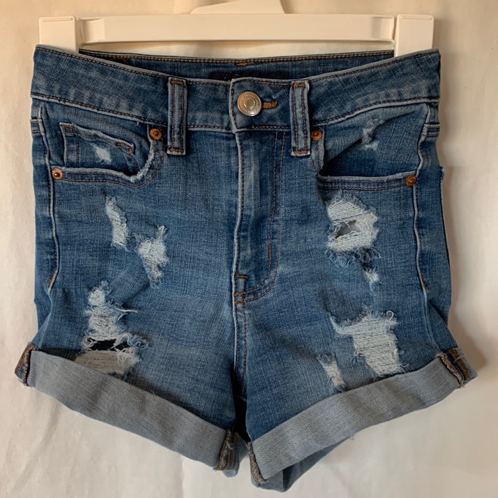 Aeropostale juniors super High Rise MIDI shorts size 0 with distress.